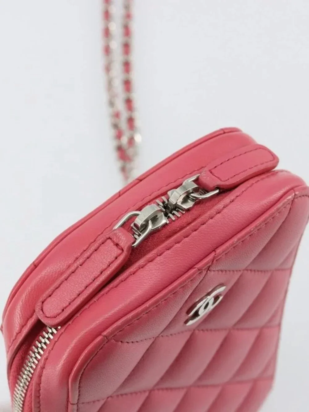 CHANEL Phone Pouch Lamb Skin Pink Silver CC Auth ka4502M